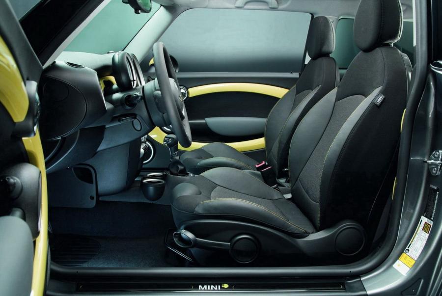  Mini E 2008 года  (фото 11 из 35)